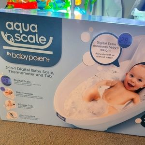 AquaScale Baby Bathtub